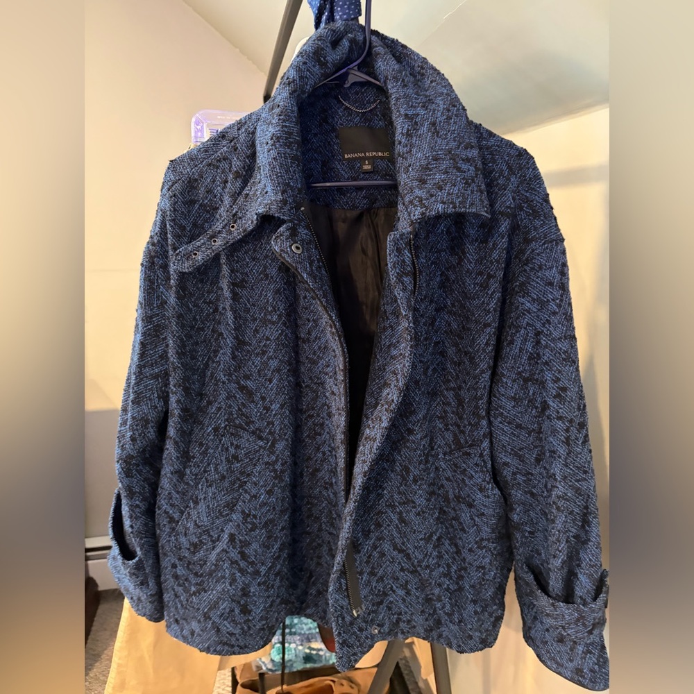 Banana Republic Women's Textured Navy Blazer